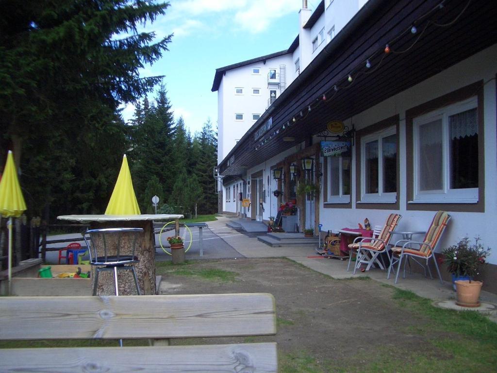 Ferienwohnung Im Haus Edelweiss Treffen Dış mekan fotoğraf